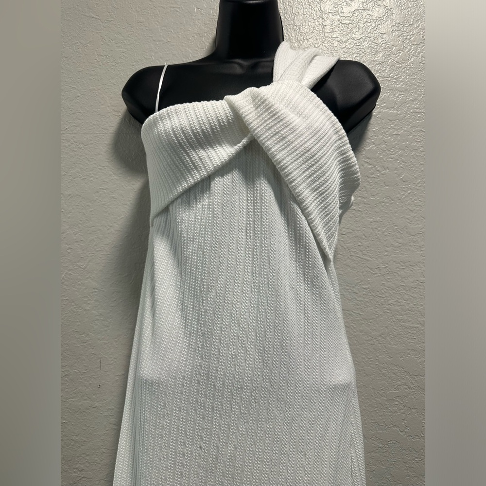 VICI COLLECTION Emberly One-Shoulder Midi Sweater Dress M - Picture 6 of 9